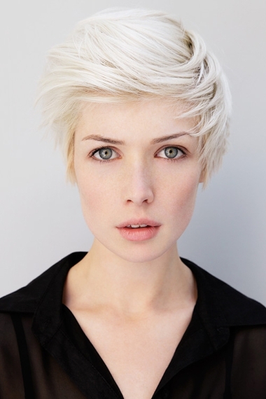 PhoebeFarrell2010-white-hair